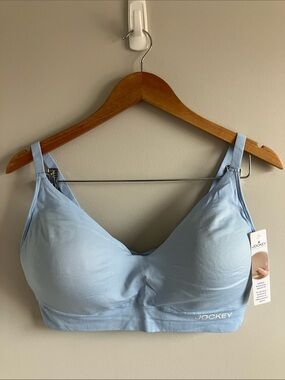 🔥10 for $100🔥 NWT Jockey Light Blue Seamless Wireless Comfort Bra sewn in cups